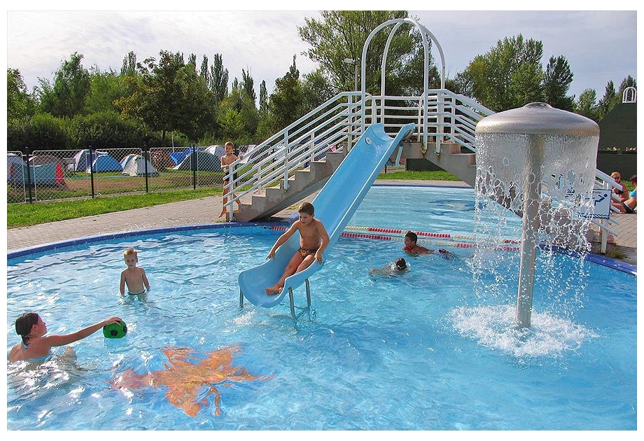 Balatontourist Camping & Bungalows Fured